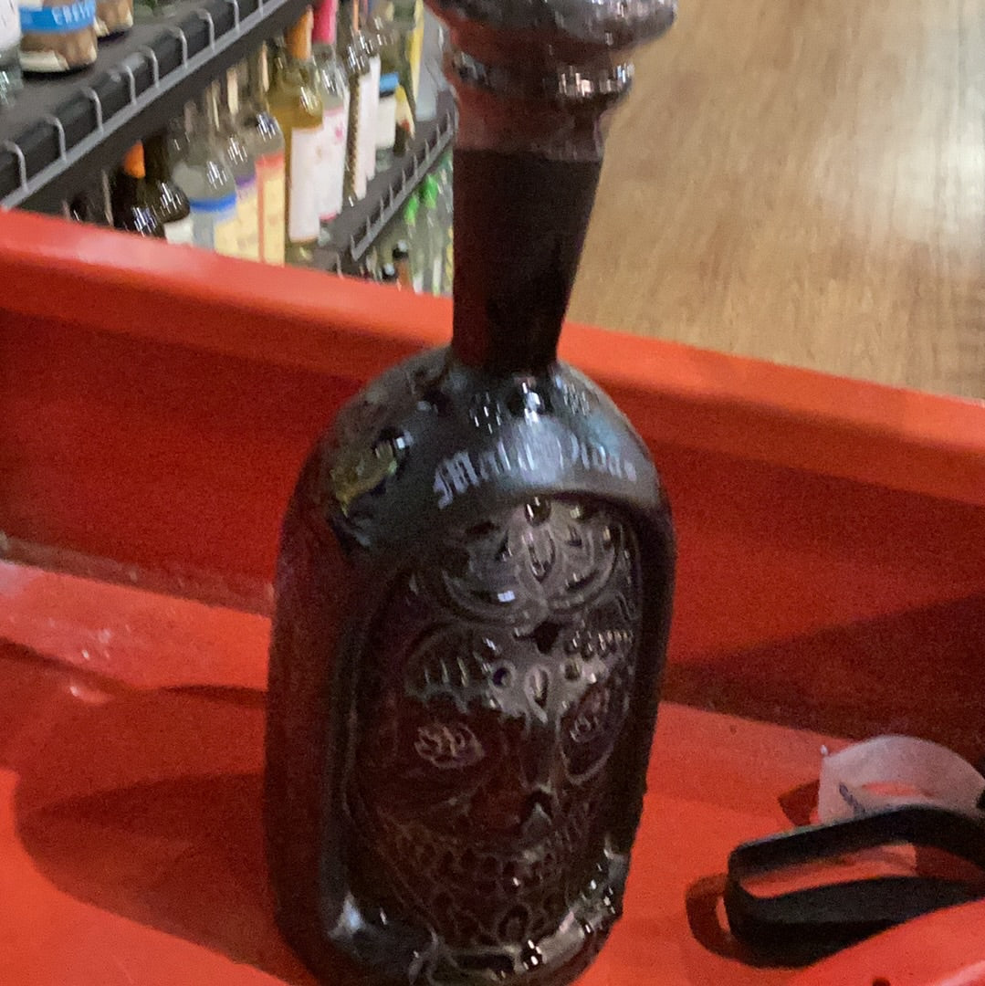 Dos Artes / Mala Vida Extra Anejo 1L Skull Bottle