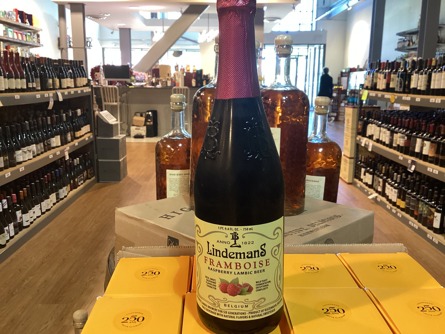 Lindemans Framboise Lambic Beer (750ML)