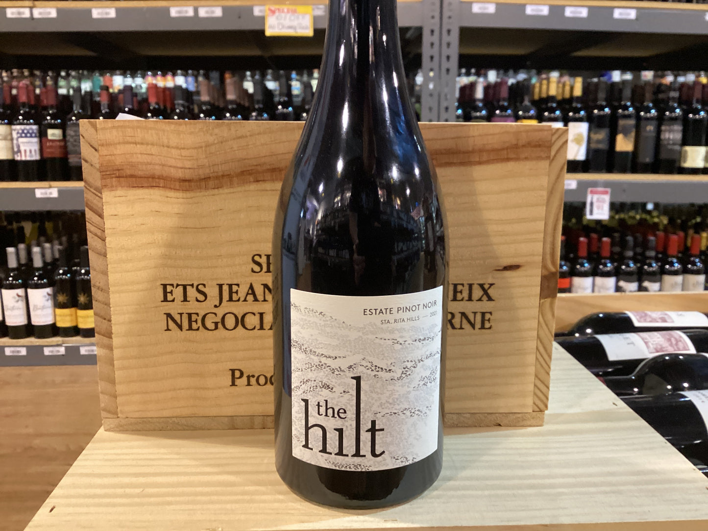 Hilt Pinot Noir (750mL)