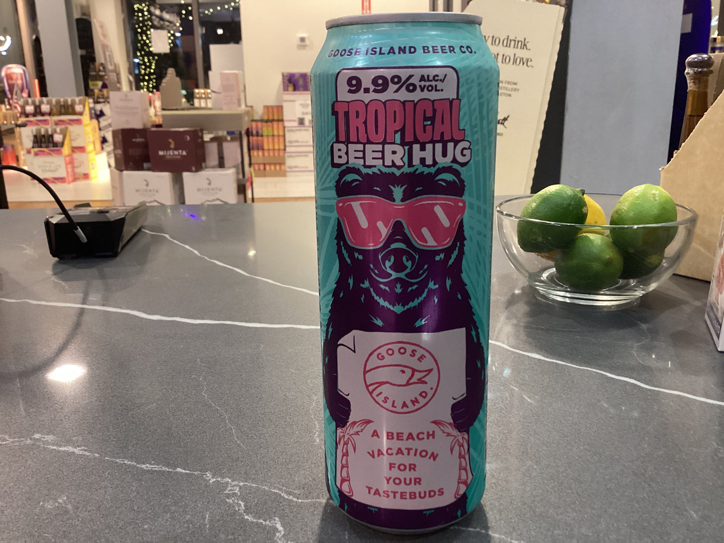 Goose Island Tropical Beer Hug (19.2oz)