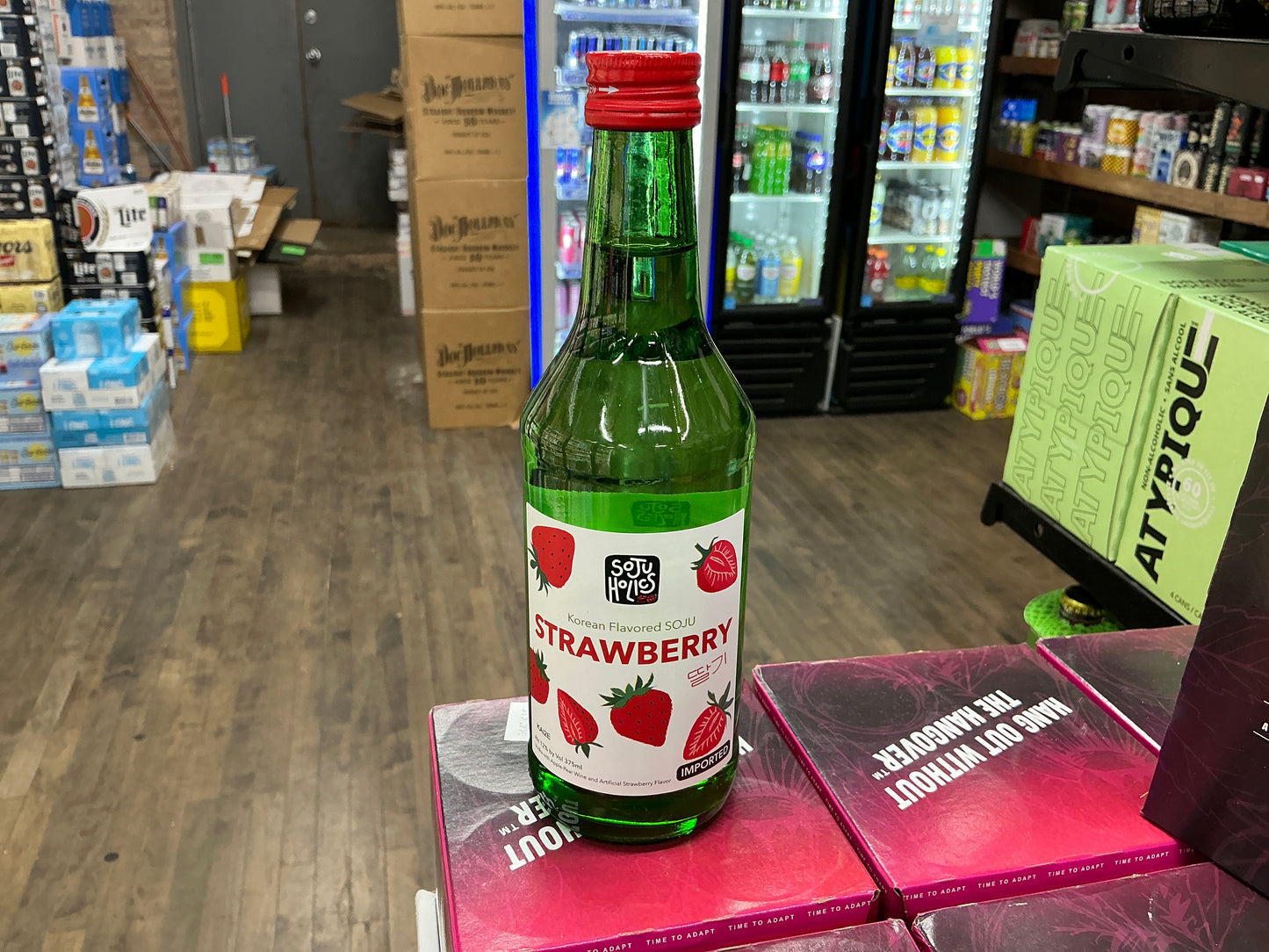 Soju Holics Strawberry 375ml