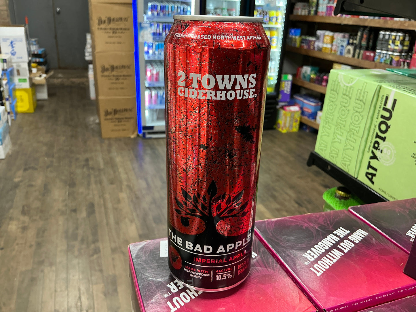2 Towns Ciderhouse The Bad Apple (19.2 fl oz)