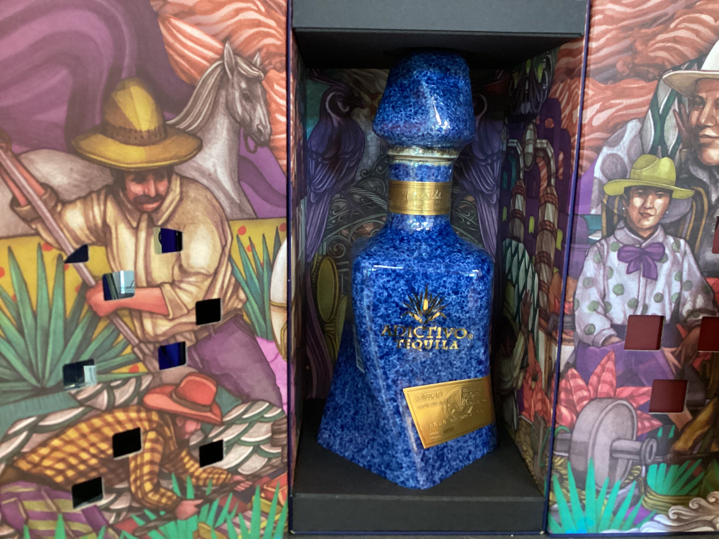Adictivo Anejo Ceramica Tequila (750 ML)