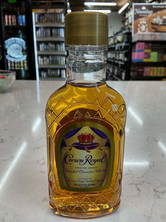 Crown Royal Candian Whiskey (200mL)