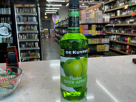 DeKuyper Pucker Sour Apple Liqueur 1L