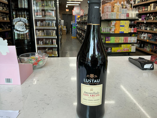 Lustau Los Arcos Dry Sherry (750mL)