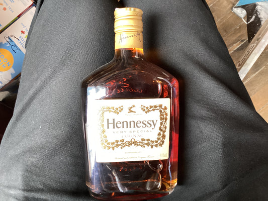 Hennessy VS Cognac (375mL)