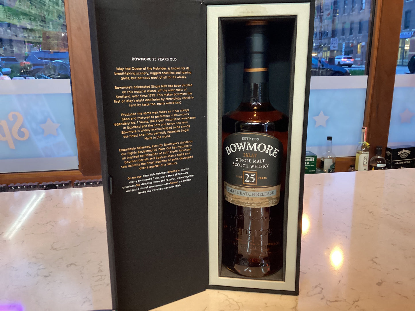 Bowmore 25yr Scotch 750mL