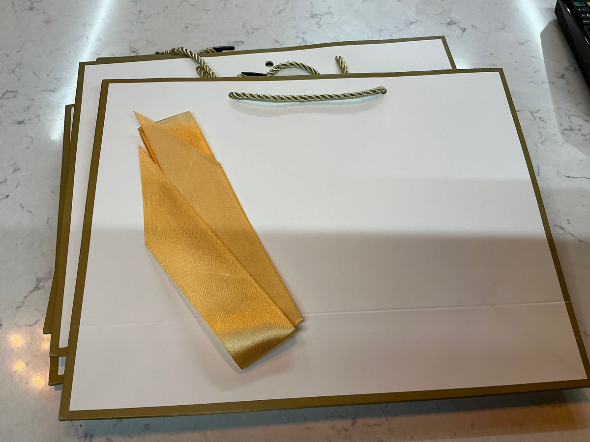 Large gift bag with ribbon