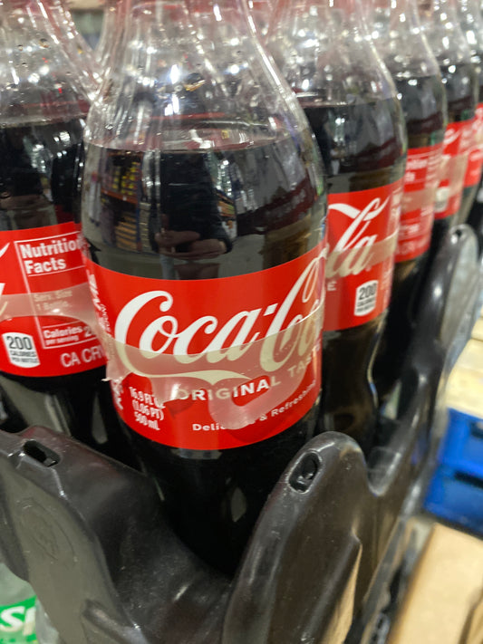 Coca Cola (16.9oz)