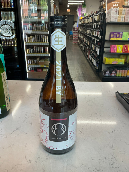 Miyako-Bijan”Usagi” Saki 720mL