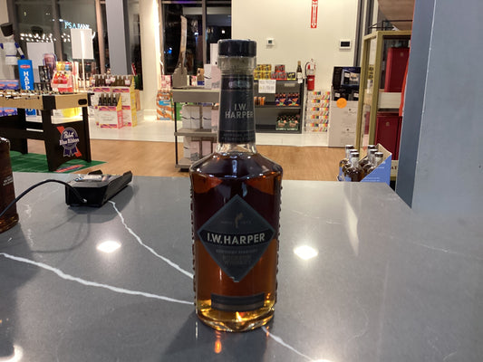 I.W. Harper Kentucky Straight Bourbon Whiskey