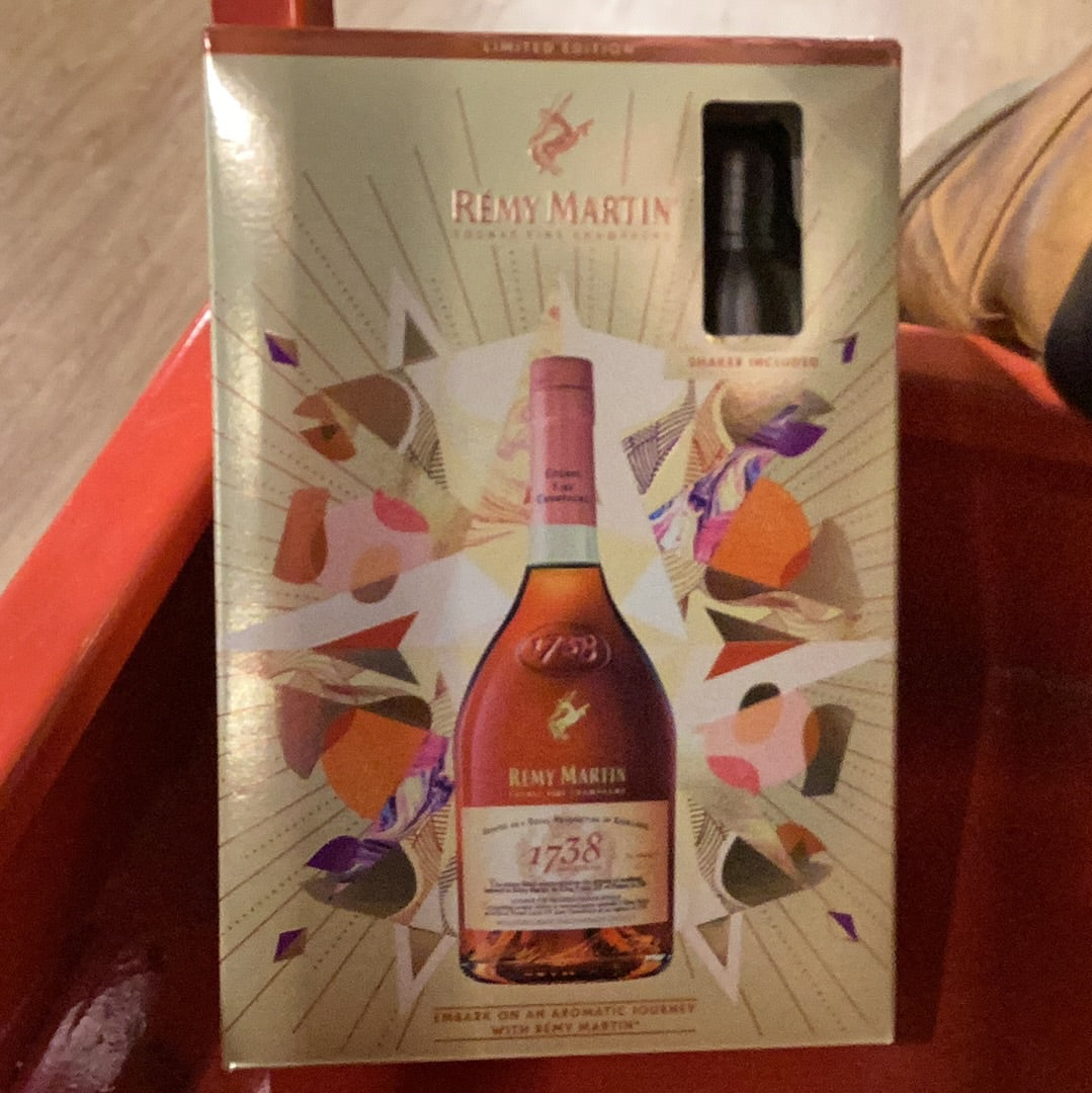 Remy Martin 1738 750mL Gift Set