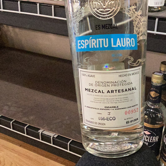 Espirtiu Lauro Mezcal Ensamble (750 ml)