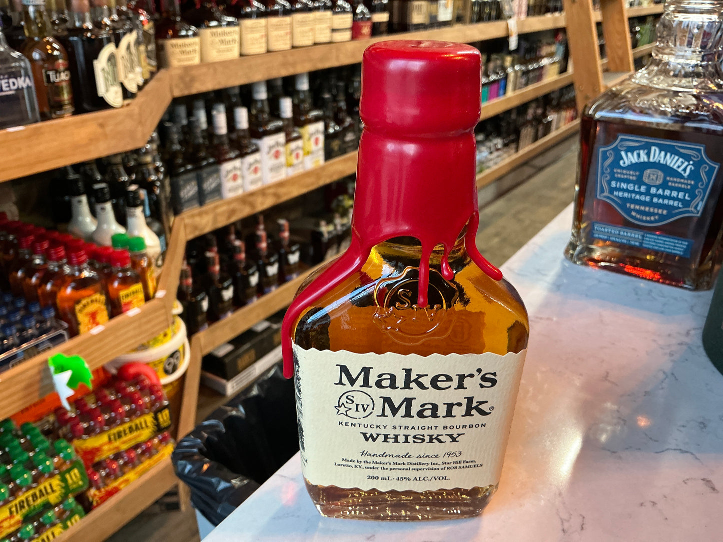 Makers Mark Whiskey (200 ml)