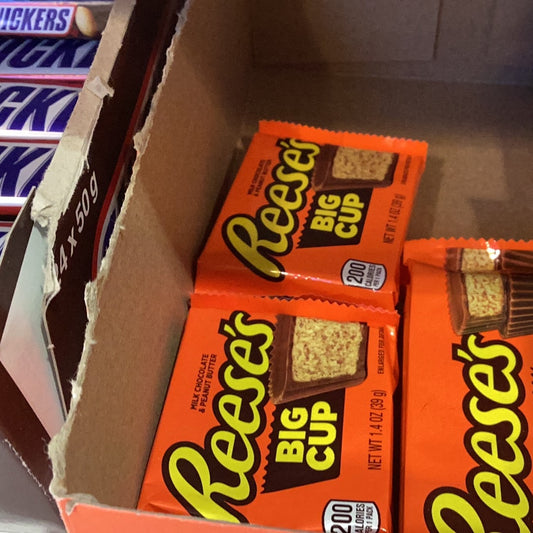Reese’s big cup